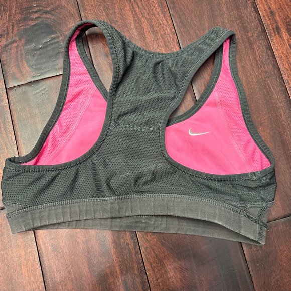 Nike Dri Fit reversible Sports Bra - Picture 2 of 4